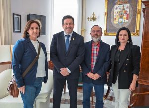 Valverde apoya el fortalecimiento de las estructuras del sector vitivinícola provincial y al nuevo CRDO Valdepeñas