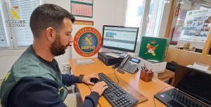 La Guardia Civil de Albacete investiga a una persona por estafar a otra haciéndose pasar por su entidad bancaria