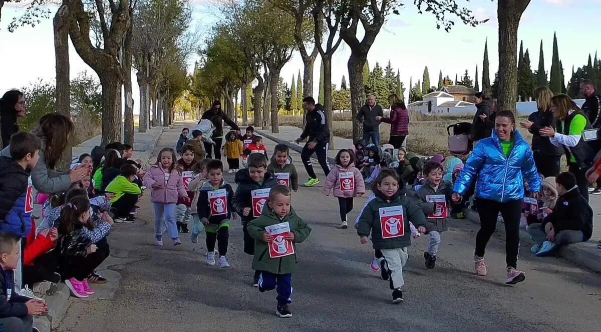 El colegio ‘Javier Paulino’ de La Solana recauda 1.800 euros en sus ‘Kilómetros de Solidaridad’