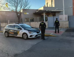 Detenido un conductor en Azuqueca (Guadalajara) cuando circulaba en sentido contrario y sin carnet