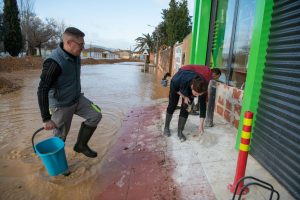 Más de 65 efectivos de UME trabajan desde anoche en El Robledo y municipios del Bullaque por crecida del río