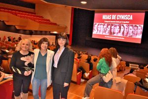 Trescientos estudiantes conocen la desigualdad femenina en el deporte con la proyección de «Hijas de Cynisca»