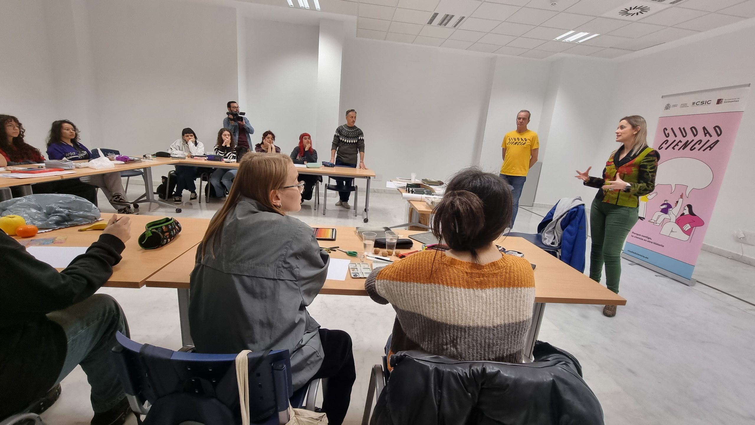 Ciudad Ciencia’ acerca en Valdepeñas la ilustración científica a jóvenes