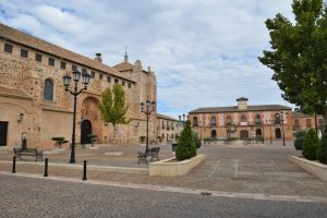 Tres hombres heridos por arma blanca tras una reyerta en la calle en Moral de Calatrava