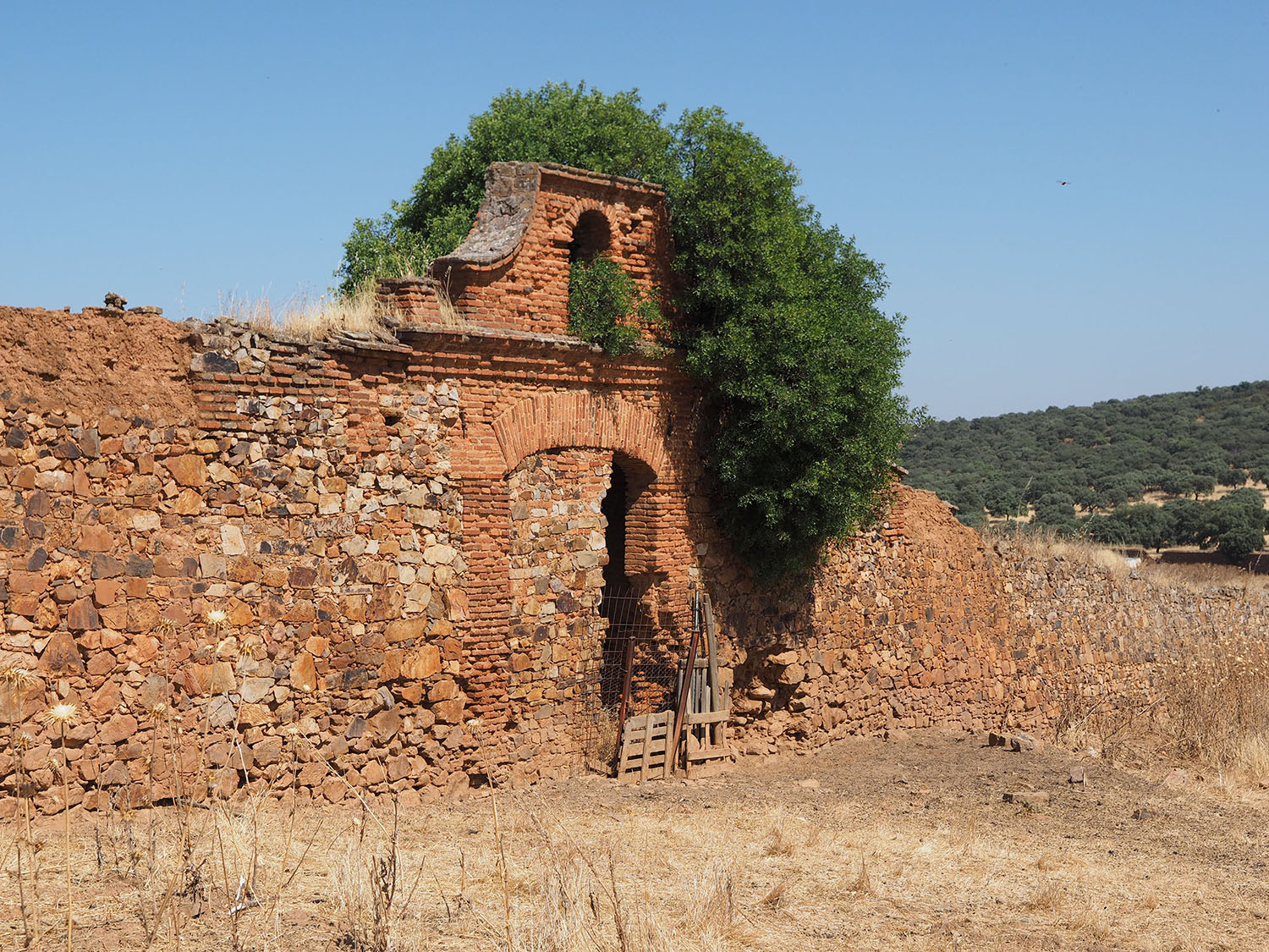 El complejo minero «Nueva Concepción» de Almadenejos entrar en la Lista Roja del Patrimonio de Hispania Nostra por su mal estado de conservación