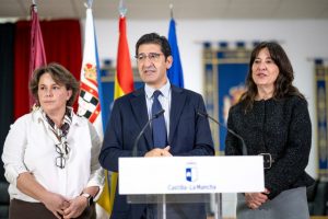 El Gobierno de Castilla-La Mancha estima que el 94% de sus compromisos ya están cumplidos o en ejecución