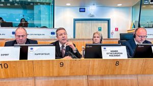 García-Page urge a afrontar el relevo generacional en el campo como “una cuestión de Estado” que “va más allá de fronteras ideológicas”