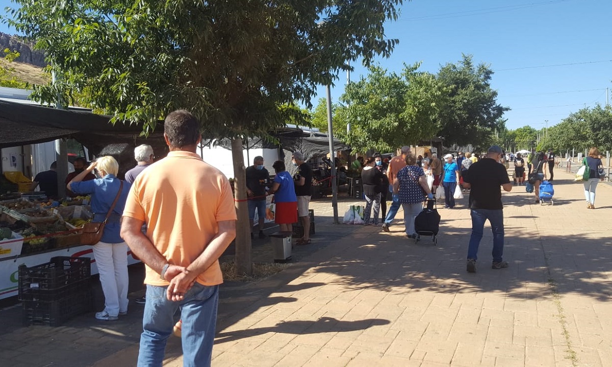 El mercadillo de los sábados cambia de ubicación el 25 de abril, 2 y 9 de mayo