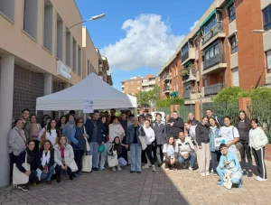 Medio centenar de personas acuden a la convocatoria del Centro de Salud Ciudad Real II para conmemorar el Día Internacional de la Enfermería   