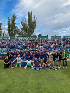 La euforia del Calvo Sotelo Puertollano tras su victoria en Toledo