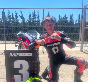 El joven piloto Ares Aragón es invitado a la presentación oficial del Aspar Team