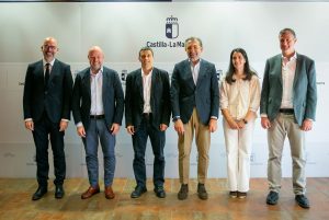 El Gobierno de Castilla-La Mancha firma un convenio con el INSS y con mutuas para la mejora en la gestión de la incapacidad temporal y de la asistencia sanitaria