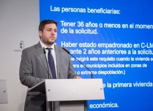 Castilla-La Mancha aprueba un decreto para posibilitar el acceso a la vivienda de personas jóvenes a través de avales y ayudas