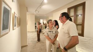 «El azul del siglo XIX» acerca al Museo Elisa Cendrero una mirada a los inicios de la fotografía