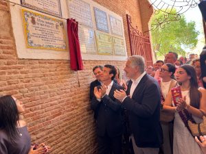 La plaza de toros de Ciudad Real rinde homenaje a la trayectoria de Víctor Puerto