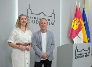 Saldaña anuncia una inversión de 30.000 euros para la realización del Trofeo Diputación de Baloncesto masculino y femenino