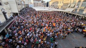 Más de 7.000 personas muestran su apoyo y solidaridad a Ceuta desde la Plaza Mayor de Ciudad Real