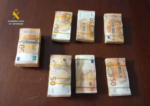 La Guardia Civil de Albacete interviene 100.000 euros de ilícita procedencia en la autovía A-31