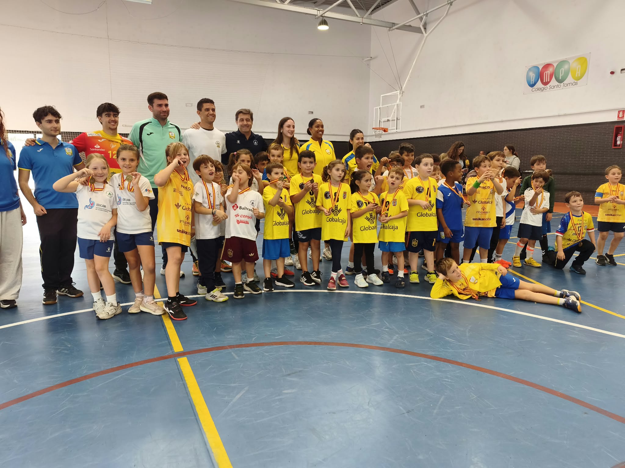 El Colegio Santo Tomás celebra su «Torneo Deportivo del 50 Aniversario» con una jornada de convivencia y espíritu deportivo